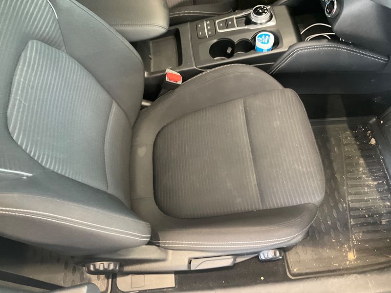 Ford Focus 1.5 EcoBoost Titanium 2019 – снимка 28
