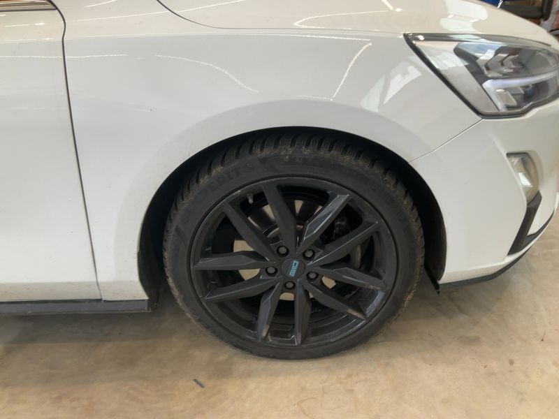Ford Focus 1.5 EcoBoost Titanium 2019 – снимка 11