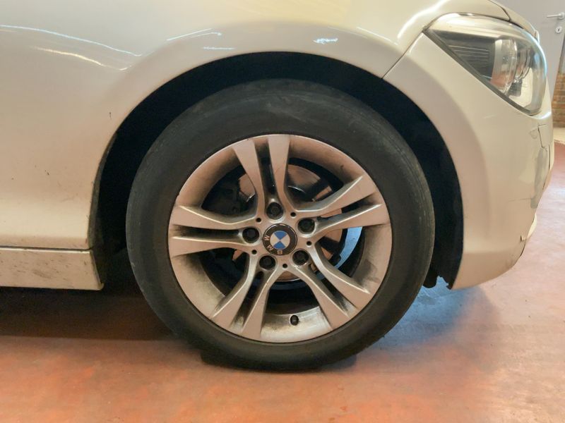 BMW 1er 118d 2015 – снимка 11