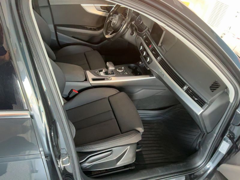 Audi A4 2.0 TDI quattro Sport 2016 – снимка 16
