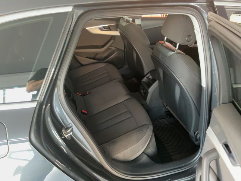 Audi A4 2.0 TDI quattro Sport 2016 – снимка 19