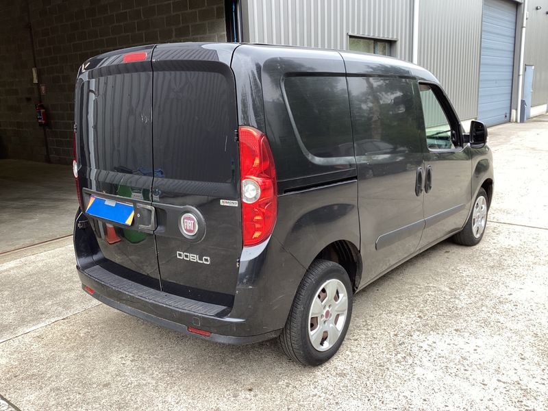 Fiat Doblo 1.3 JTD SX Kasten 2010 – снимка 2