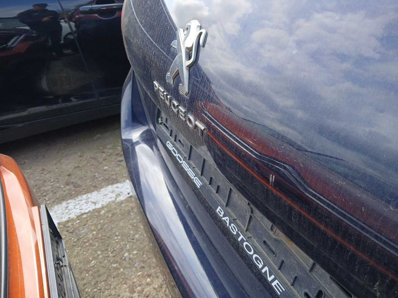 Peugeot 308 1.6 Blue-HDi 2017 – снимка 43