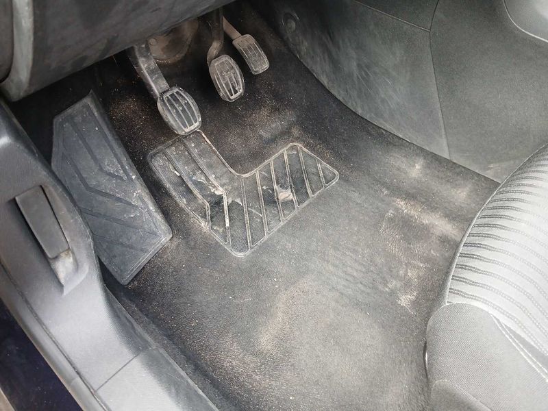 Peugeot 308 1.6 Blue-HDi 2017 – снимка 27