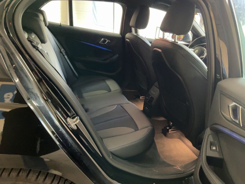 BMW 1er M135i xDrive 2019 – снимка 19