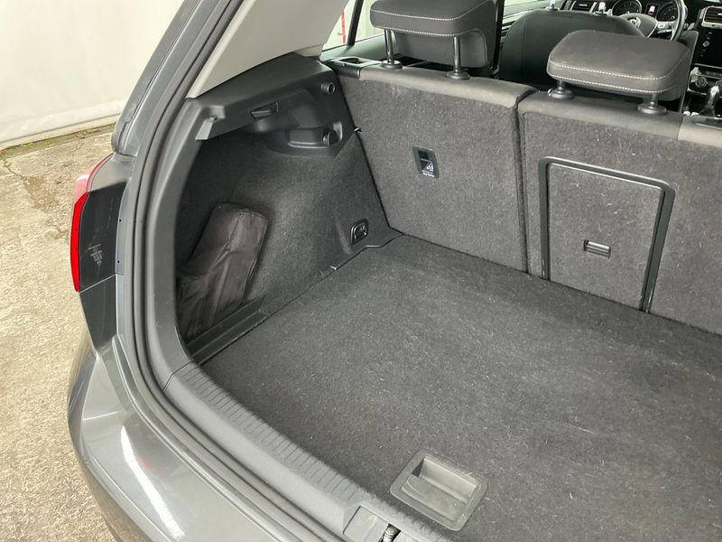 Volkswagen Golf VII 1.4 TSI Highline BlueMotion Tech 2017 – снимка 38
