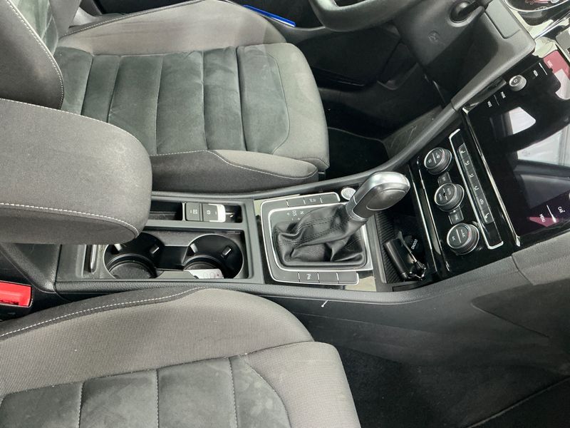 Volkswagen Golf VII 1.4 TSI Highline BlueMotion Tech 2017 – снимка 33