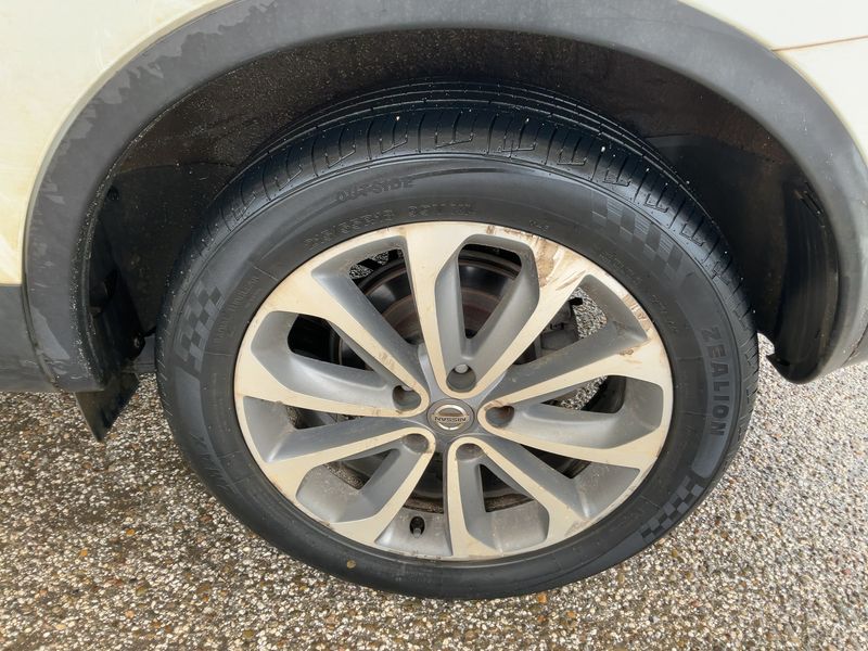 Nissan Qashqai 2.0 dCi Tekna 4x4 2010 – снимка 5