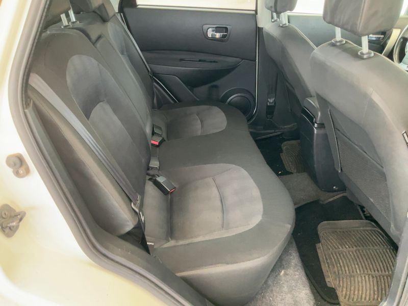 Nissan Qashqai 2.0 dCi Tekna 4x4 2010 – снимка 19