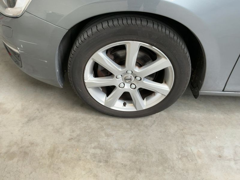 Volvo V60 2.0 D4 Linje Svart 2018 – снимка 3