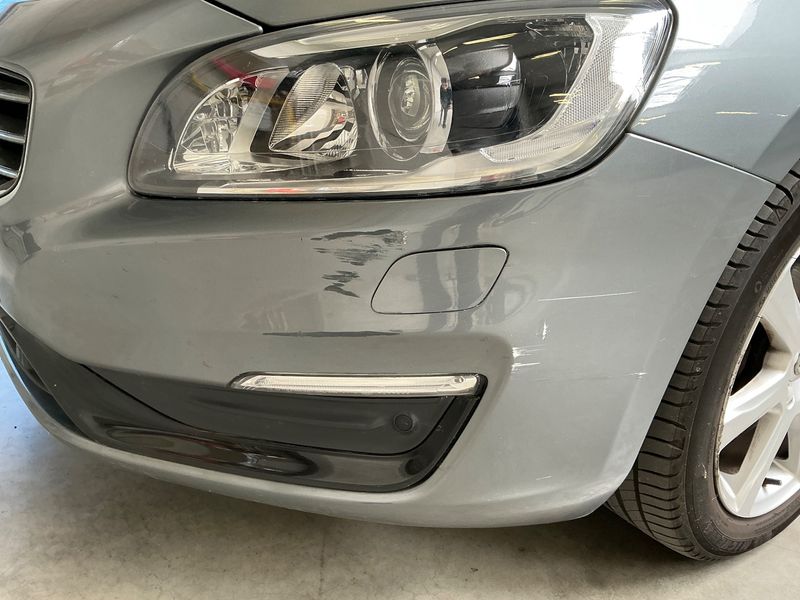 Volvo V60 2.0 D4 Linje Svart 2018 – снимка 25