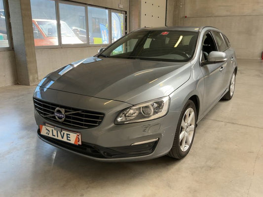 Volvo V60 2.0 D4 Linje Svart 2018 – снимка 1