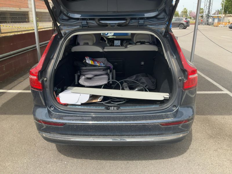 Volvo V60 2.0 T6 Recharge Plug-in Hybrid Plus Bright AWD 2022 – снимка 15