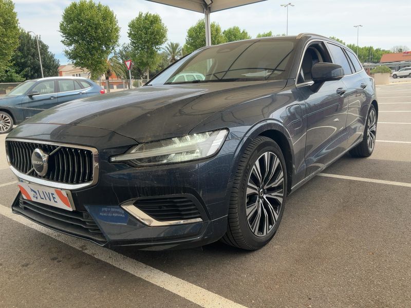 Volvo V60 2.0 T6 Recharge Plug-in Hybrid Plus Bright AWD 2022 – снимка 1