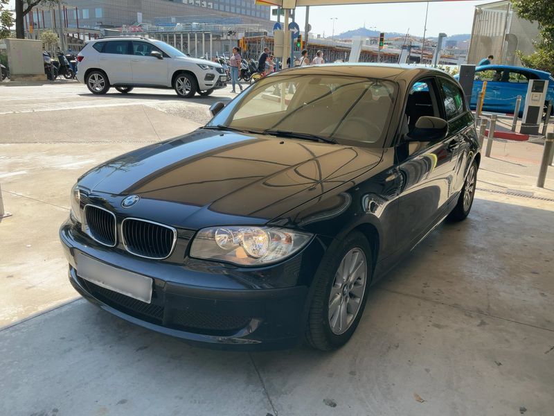 BMW 1er 116d 2010 – снимка 1