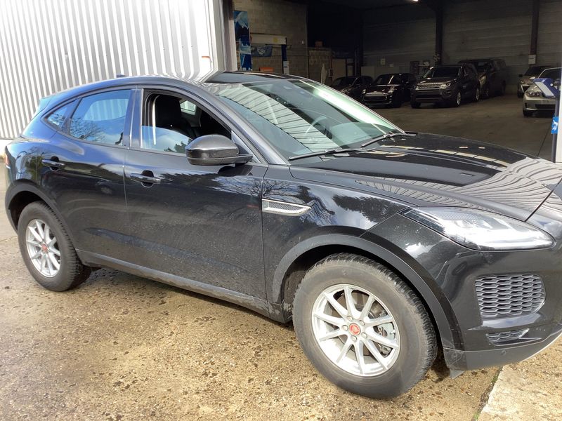 Jaguar E-Pace D150 Basis 2020 – снимка 12