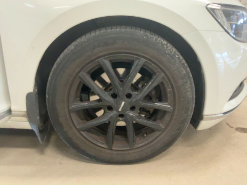 Volkswagen Passat 2.0 TDI Highline BlueMotion Tech 2015 – снимка 11