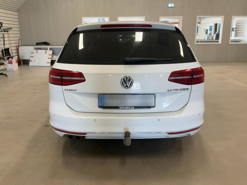 Volkswagen Passat 2.0 TDI Highline BlueMotion Tech 2015 – снимка 7