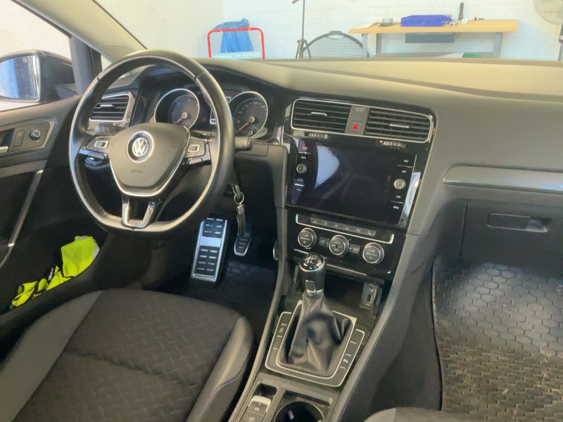 Volkswagen Golf VII 1.6 TDI Join 2018 – снимка 17