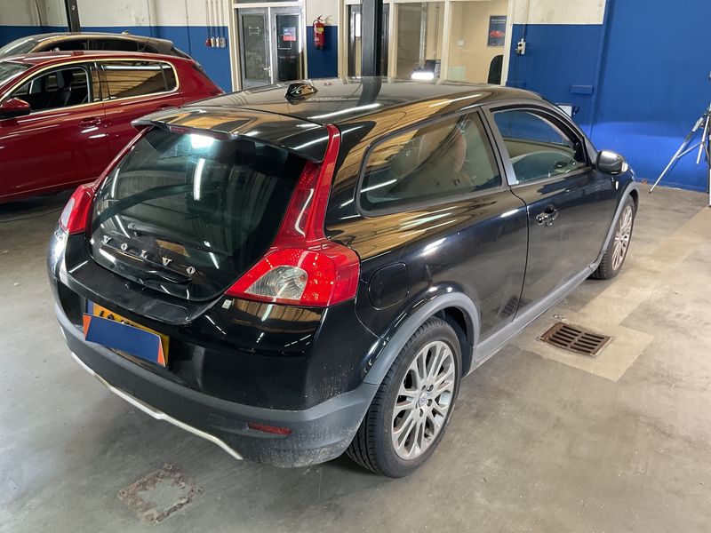 Volvo C30 1.6 DRIVe 2009 – снимка 2