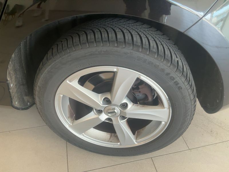 Volvo V40 2.0 D2 Kinetic 2016 – снимка 5