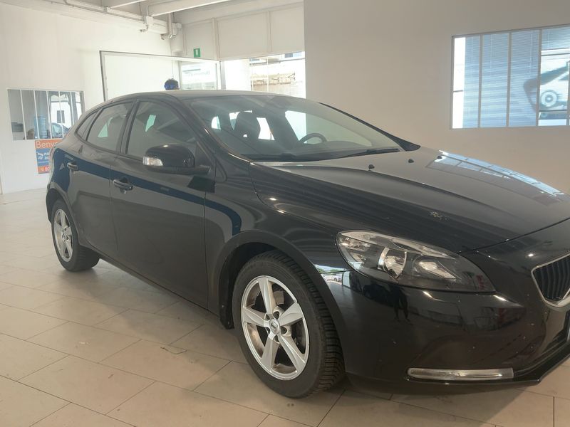 Volvo V40 2.0 D2 Kinetic 2016 – снимка 12