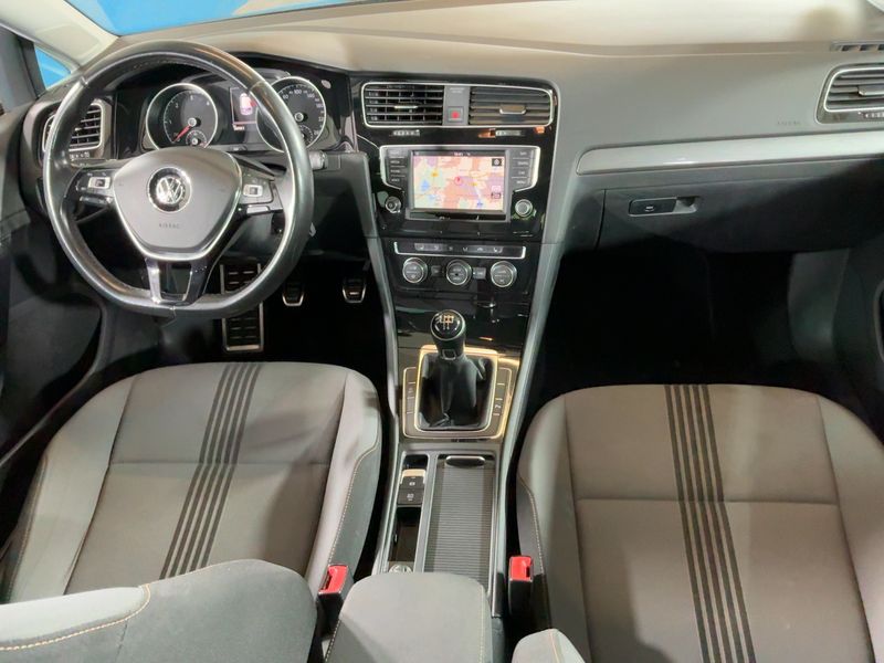 Volkswagen Golf VII 1.6 TDI Allstar BlueMotion Tech 2016 – снимка 17