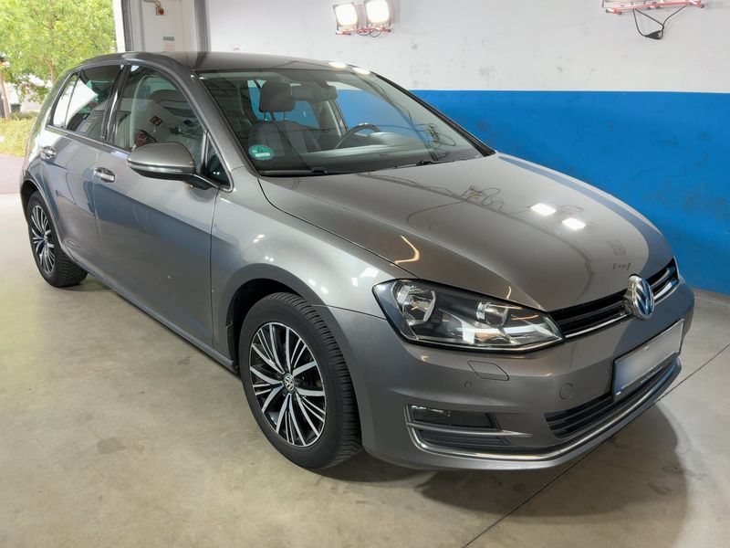Volkswagen Golf VII 1.6 TDI Allstar BlueMotion Tech 2016 – снимка 12