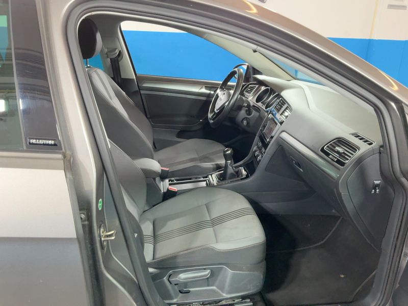 Volkswagen Golf VII 1.6 TDI Allstar BlueMotion Tech 2016 – снимка 16
