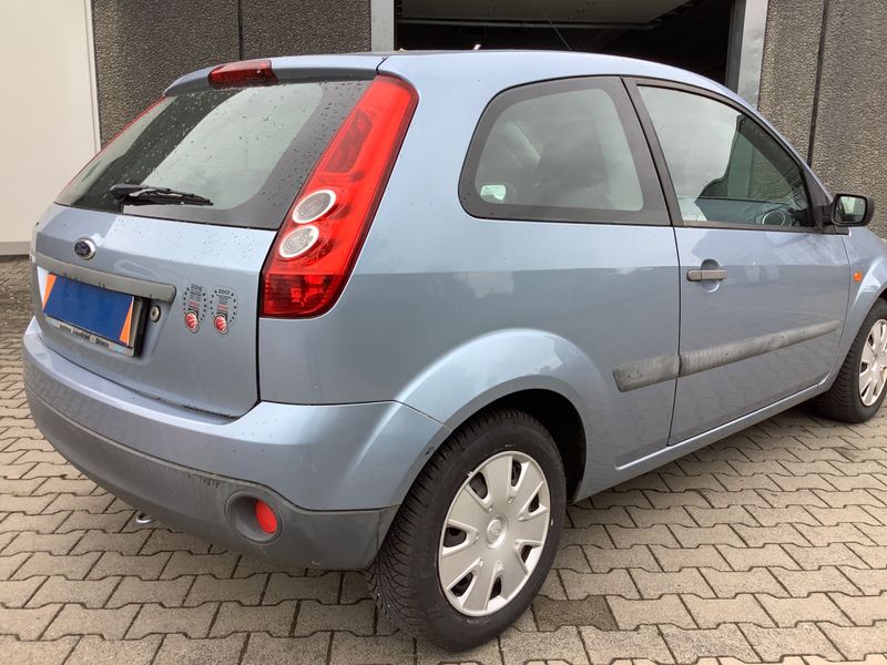 Ford Fiesta 1.4 Fun 2006 – снимка 2