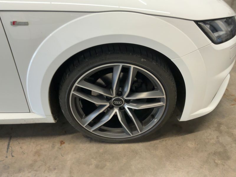 Audi TT 2.0 TDI Coupe ultra 2015 – снимка 11