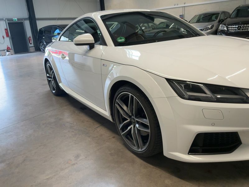 Audi TT 2.0 TDI Coupe ultra 2015 – снимка 12