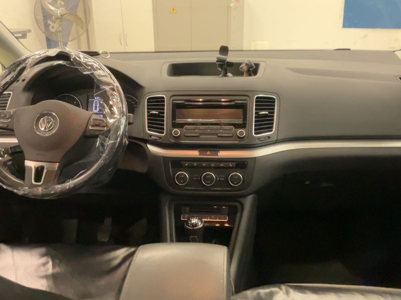 Volkswagen Sharan 2.0 TDI Cool BlueMotion Tech 2014 – снимка 17