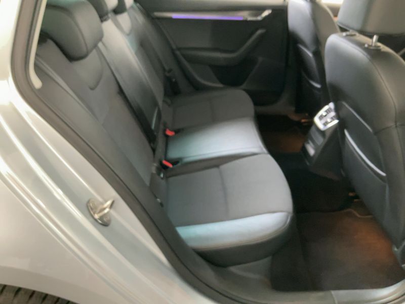 Skoda Octavia 1.6 TDI Style 2019 – снимка 19