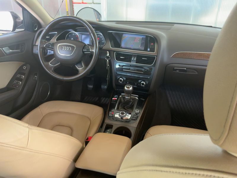 Audi A4 2.0 TDI Attraction 2013 – снимка 12
