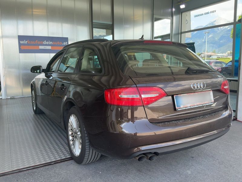 Audi A4 2.0 TDI Attraction 2013 – снимка на щета