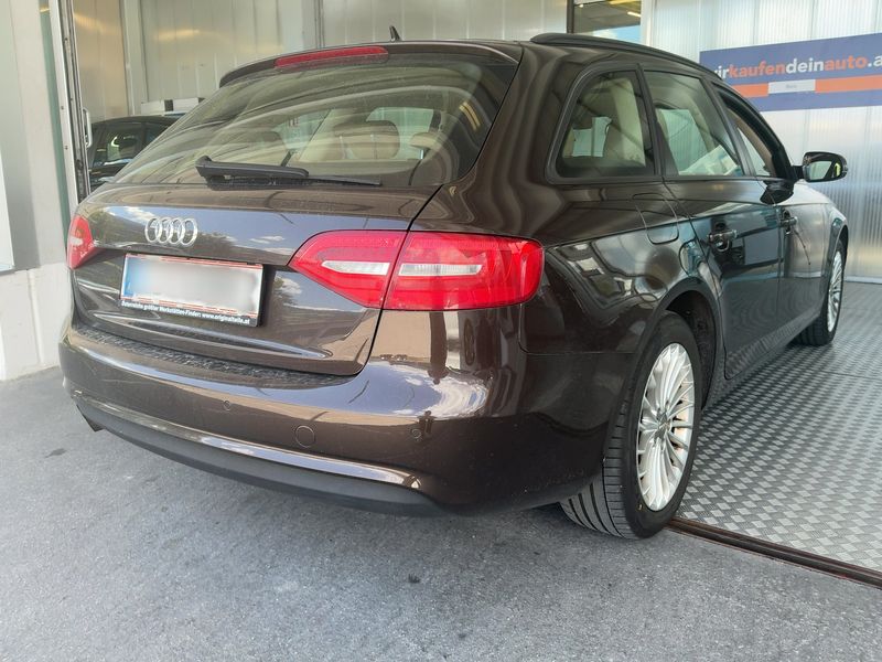 Audi A4 2.0 TDI Attraction 2013 – снимка на щета