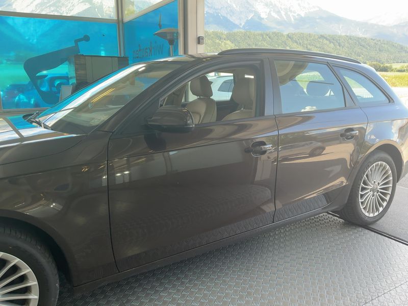 Audi A4 2.0 TDI Attraction 2013 – снимка на щета
