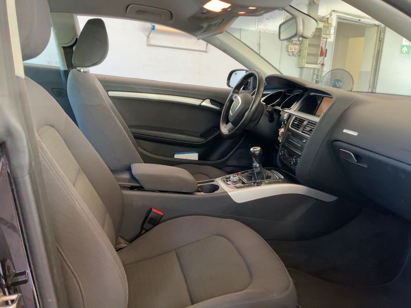 Audi A5 2.0 TDI 2011 – снимка 17