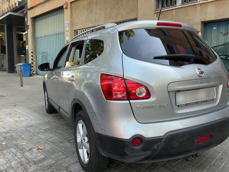 Nissan Qashqai+2 2.0 dCi Tekna 2009 – снимка 6