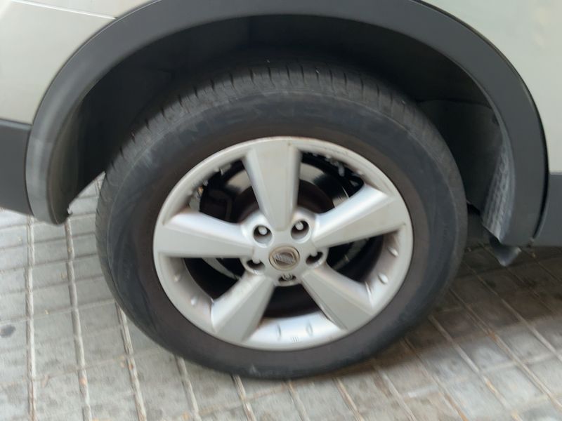 Nissan Qashqai+2 2.0 dCi Tekna 2009 – снимка 9