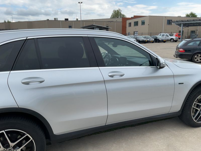 Mercedes-Benz GLC-Klasse GLC 350e 4Matic AMG Line 2018 – снимка 10