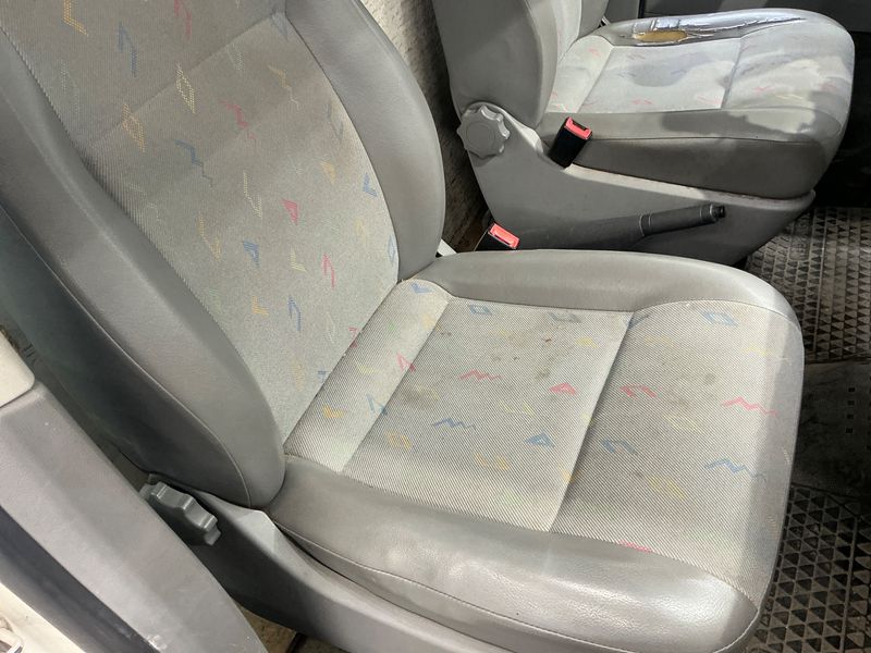 Volkswagen T5 Kombi 1.9 TDI lang 2008 – снимка 40