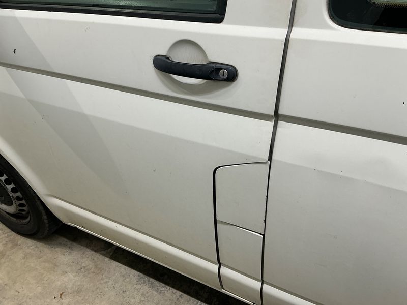 Volkswagen T5 Kombi 1.9 TDI lang 2008 – снимка 32
