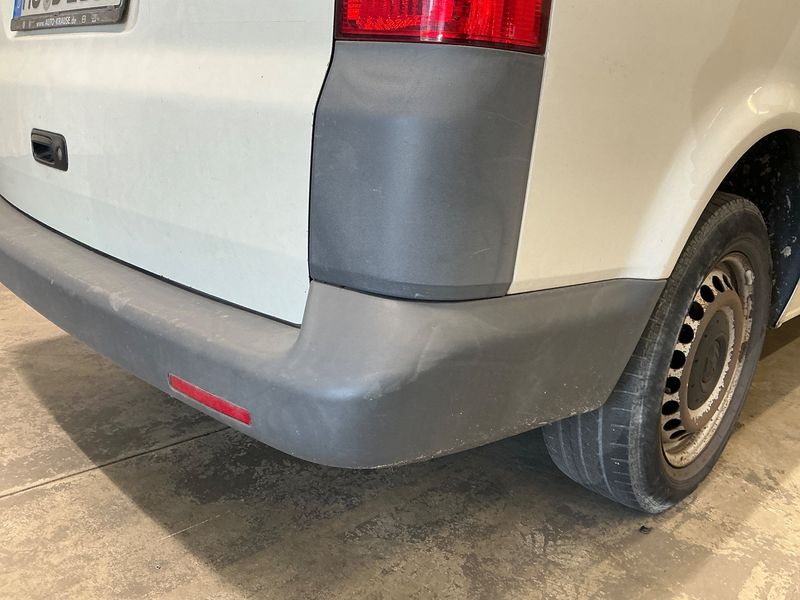 Volkswagen T5 Kombi 1.9 TDI lang 2008 – снимка 44