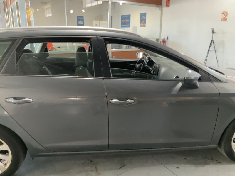 Seat Leon 1.6 TDI Style 2015 – снимка 10