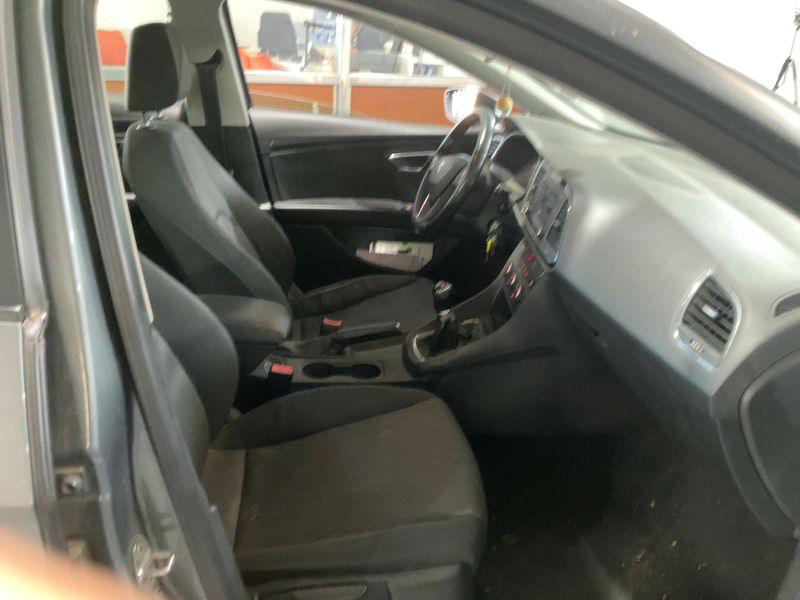Seat Leon 1.6 TDI Style 2015 – снимка 16
