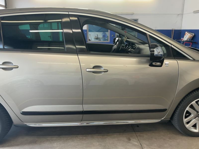 Peugeot 3008 2.0 HDi Hybrid4 2012 – снимка 10