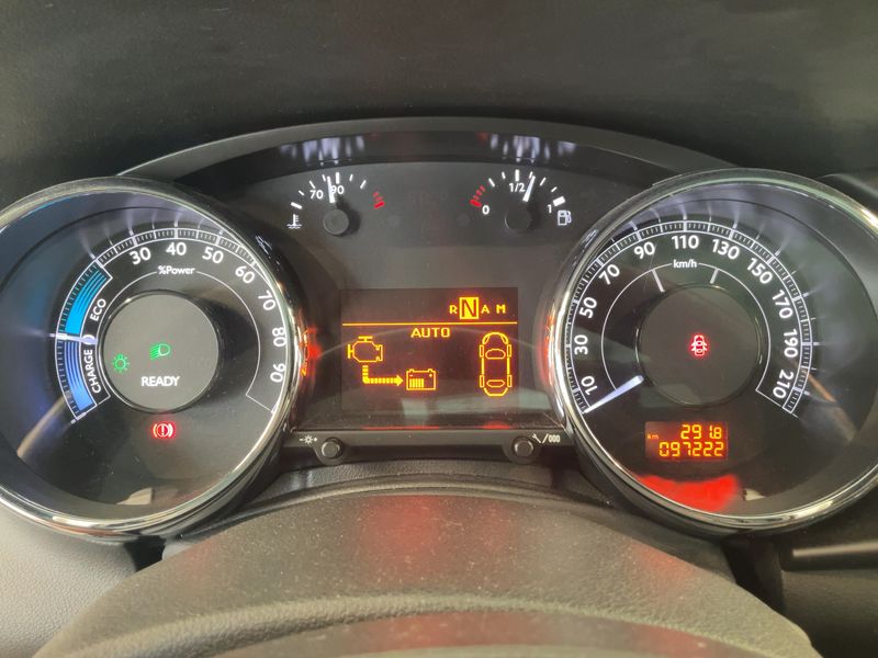 Peugeot 3008 2.0 HDi Hybrid4 2012 – снимка 18