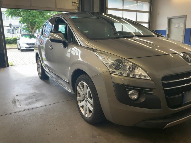 Peugeot 3008 2.0 HDi Hybrid4 2012 – снимка 12